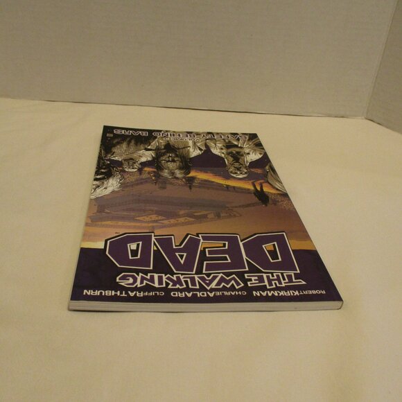 Walking Dead TPB Volume 3 Black White Purple Death Zombie Fighting Comic Book - Picture 4 of 12